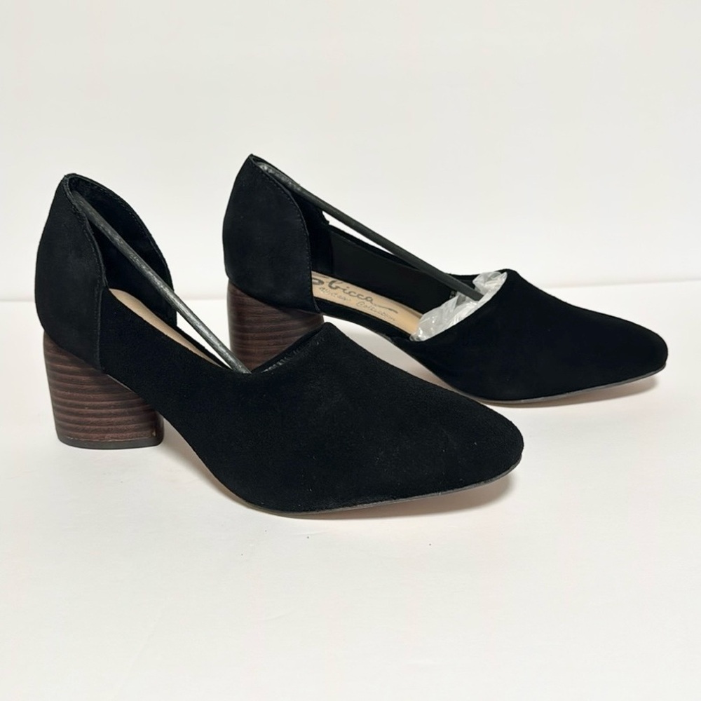 Sbicca Volin Chunky Heel Suede Leather